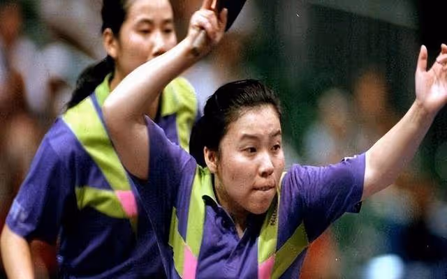 鄧亞萍身高短板遭省隊拒,逆襲狂攬18冠,矮個子的世界冠軍傳奇