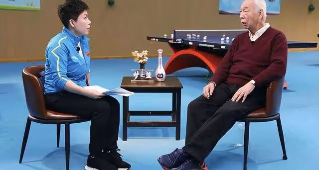 鄧亞萍身高短板遭省隊拒,逆襲狂攬18冠,矮個子的世界冠軍傳奇