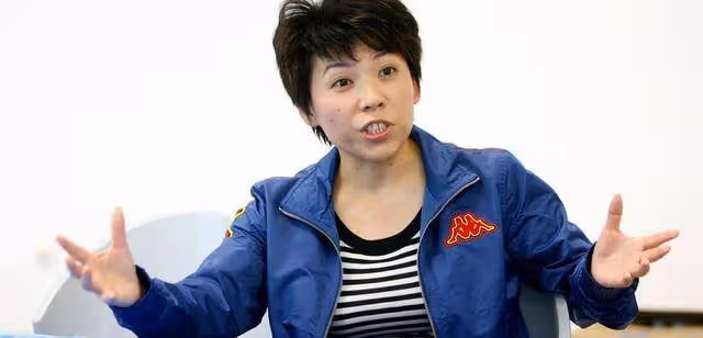 鄧亞萍身高短板遭省隊拒,逆襲狂攬18冠,矮個子的世界冠軍傳奇