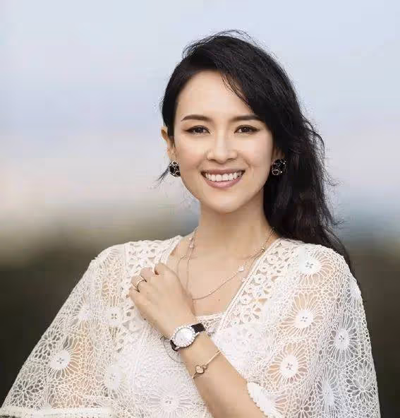 章影后現身環球影城親子游!路人驚呼:明星人美心更美