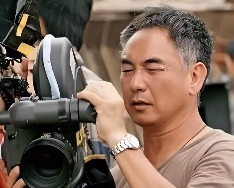 香港知名男星元奎死因曝光,不幸染新冠病逝,移民國外生活多年