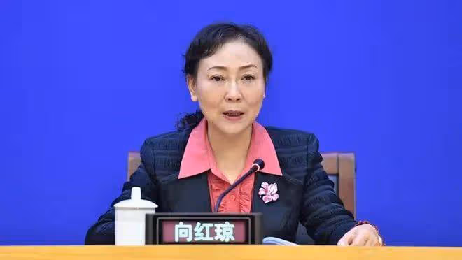 1家3人坐牢！落馬女廳官哭泣懺悔