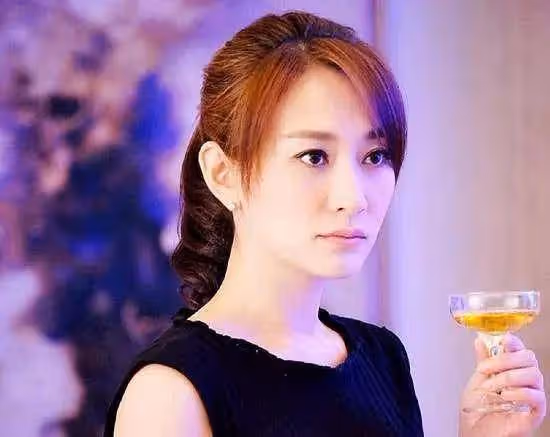 曾離婚梅婷娶李呈媛還被砍過!主犯:鄢頗李小冉都是小三