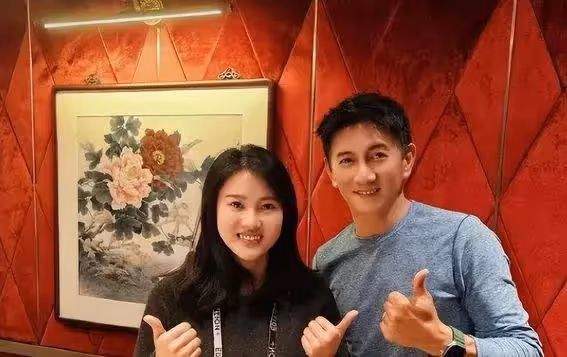 全紅嬋單純拒絕吳奇隆簽名遭群嘲,陳若琳機智化解尷尬贏網友一致點贊