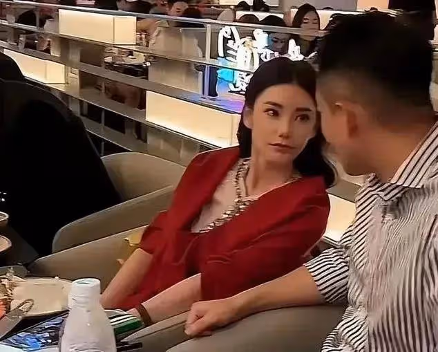 馬筱梅兩個月揮霍300萬？張蘭犀利吐槽不節制，一碗酸辣粉才賺兩塊錢
