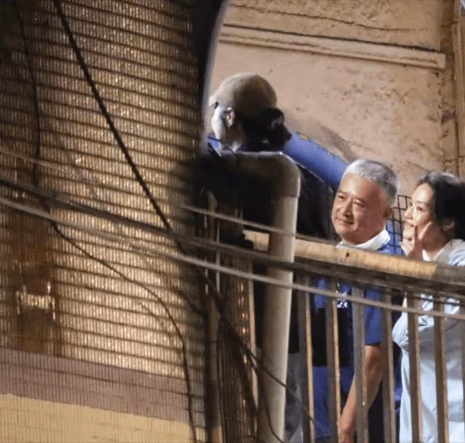舒淇首部導演作品開機:片場素顏指導,超鬆弛狀態引關注