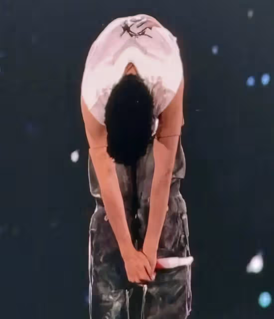 杜海濤沈夢辰現身張傑演唱會,並曬出「偶遇」謝娜合照