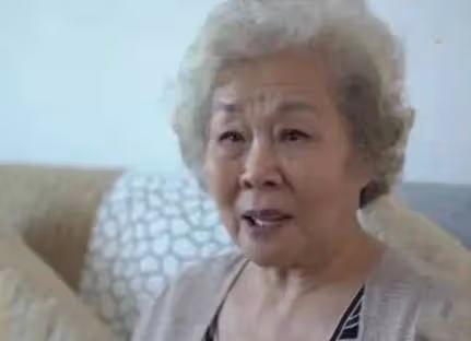 88歲歌唱家住養老院18年,子女背上罵名,背後原因讓人感動