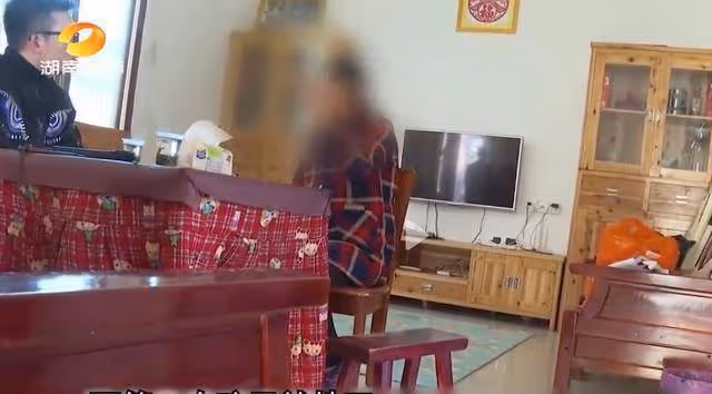 21年因護士一句話,男子丟下剖腹產妻子,在兒子滿月前與妻子離婚