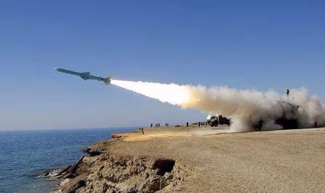 24小時內開戰?伊朗火箭軍亮出大批飛彈,這次要動真格了