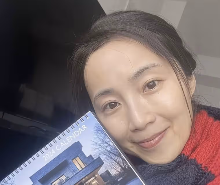 香港女星移民加拿大,多家茶餐廳倒閉虧損千萬,想在當地東山再起