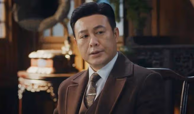 《孤舟》:顧易中根本不知,除了八號細胞,組織內還有內奸