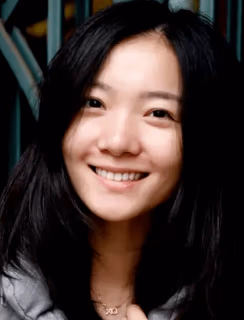 她被譽為「文藝片女神」,二婚嫁給王傳君,隱婚生女令人羨慕