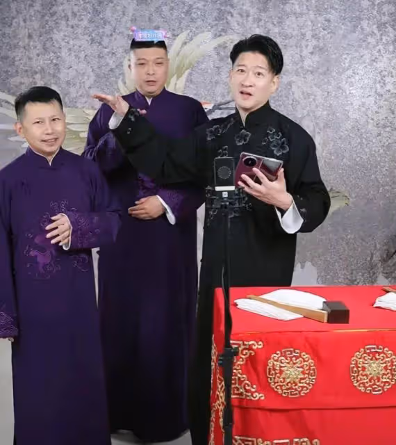 孟真直播回應爭議!楊老師德藝雙馨,小三不可原諒,謝雷出來道歉