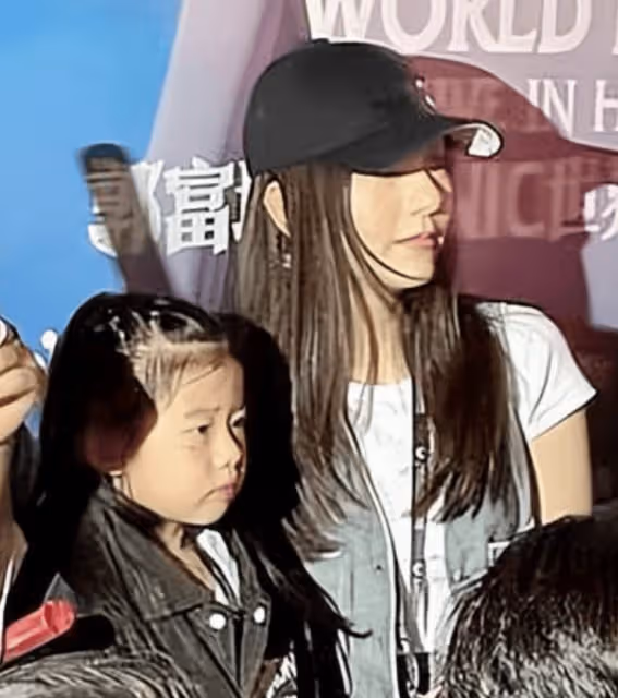郭富城兩個女兒正臉首曝光,妹妹神似爸爸,姐姐像媽媽方媛好漂亮