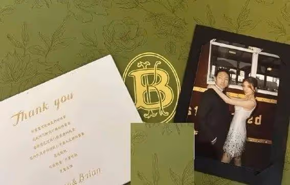吳千語施伯雄伴手禮大曝光,巧克力永生花應有盡有,綠盒子暗藏多重玄機