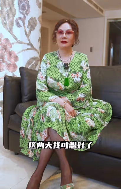 孟真開直播講述婚姻,網友心疼:最大受害者竟是她!