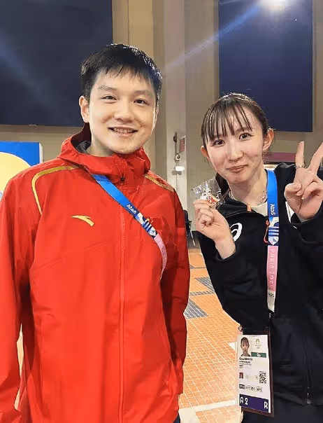 效仿石川佳純馬龍?日本主力高調示愛!早田希娜表白,喜歡樊振東