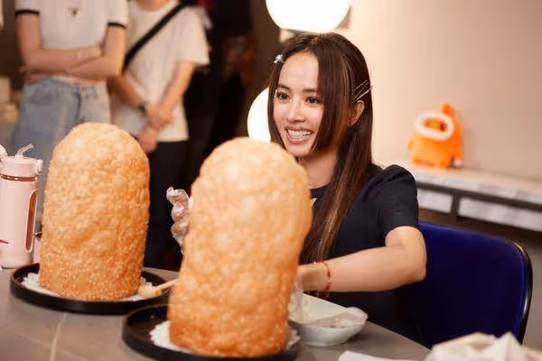 蔡依林大陸直播被開濾鏡「五官全走樣」!網傻眼開罵 官方急PO原圖