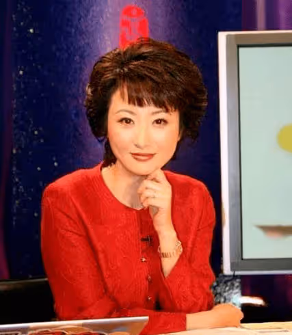 央視名嘴張斌婚內跑軌,與同事偷生娃被曝光,原來妻子也是上位的