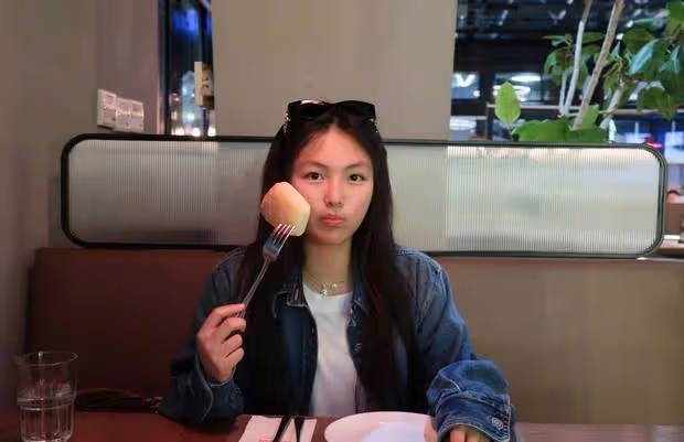 王詩齡曬牛仔衣披髮自拍:嘟嘴賣萌,笑容甜美惹人愛!