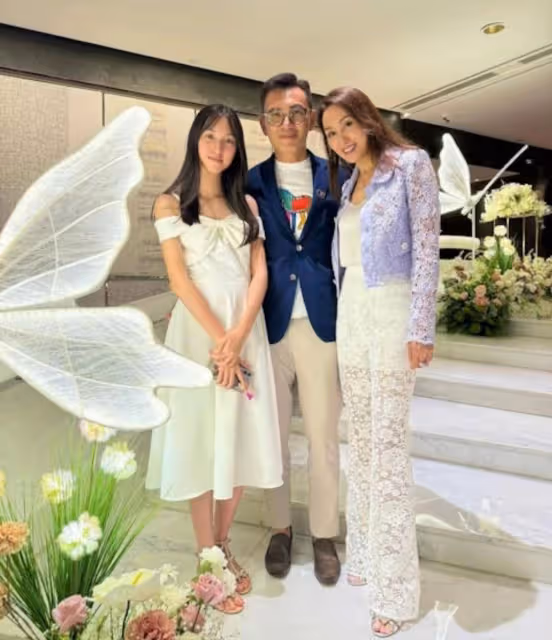 高調放閃!郭可盈林文龍再現20年前甜蜜畫面,曾攜手走過婚姻危機