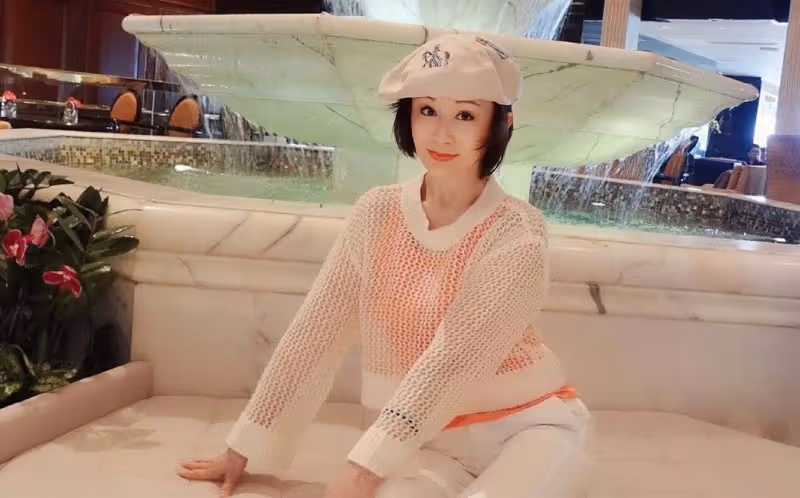 突傳噩耗!香港女星發文透露百歲母親離世,離婚多年保養似少女