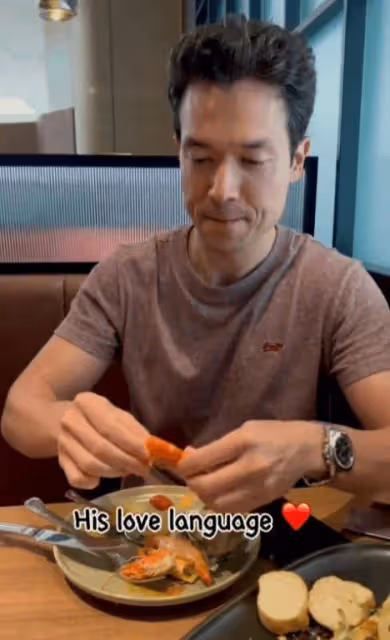 前TVB童顏小花大曬與飛行員男友甜蜜一幕!網民誤以為是父女!35歲仍散發少女氣息