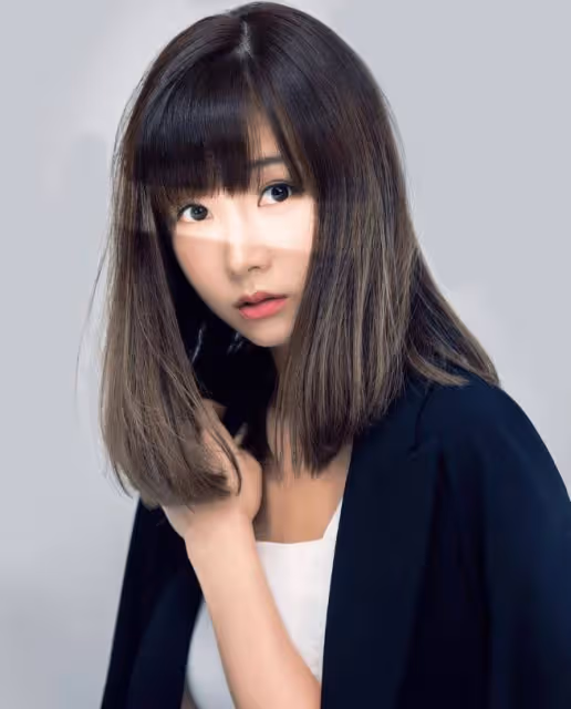 前TVB童顏小花大曬與飛行員男友甜蜜一幕!網民誤以為是父女!35歲仍散發少女氣息