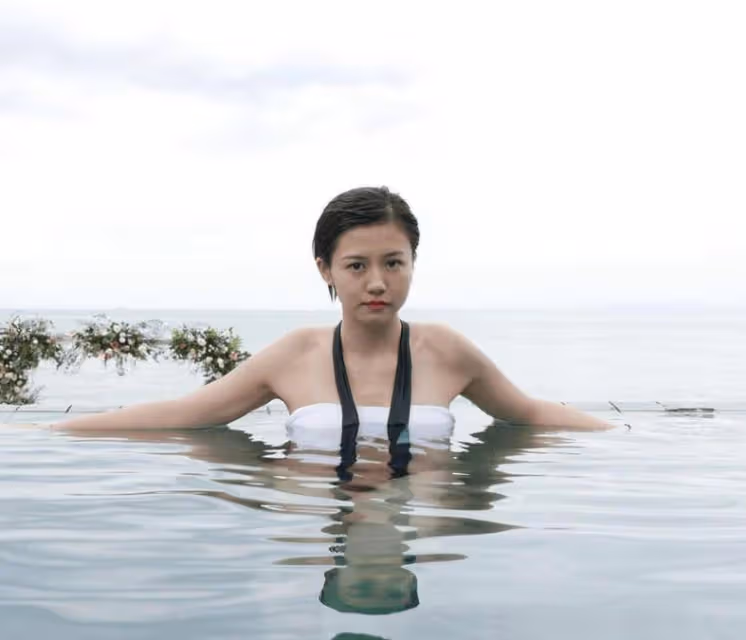 TVB當家小生佛山拍劇!女友探班被粉絲拍到!曾獲金像獎女配提名