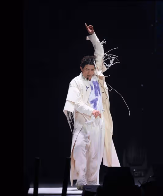 郭富城8年後再開唱!太太和女兒現身!溫碧霞一家、張智霖夫婦捧場