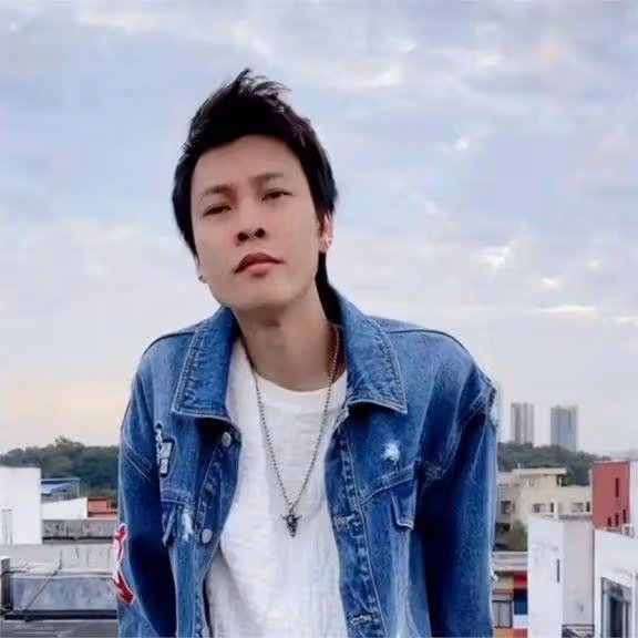 妻子走了,女友也跑了,憑一首歌狂賺一個億的廣東雨神如今怎樣了