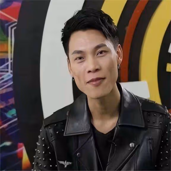 妻子走了,女友也跑了,憑一首歌狂賺一個億的廣東雨神如今怎樣了