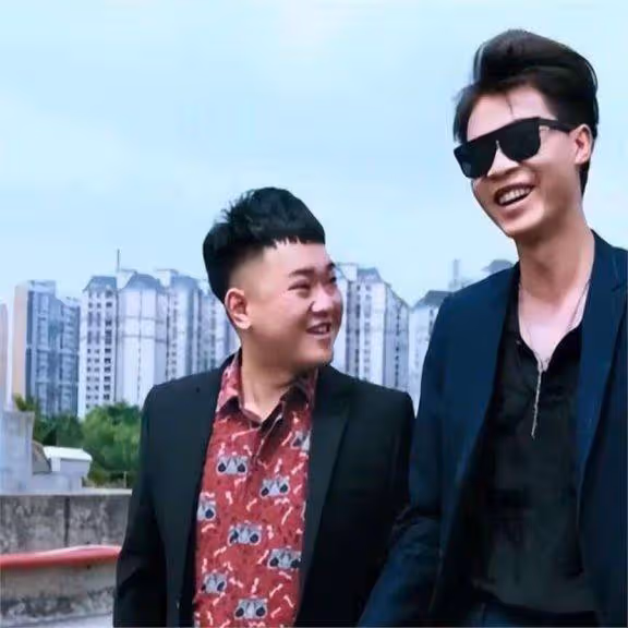 妻子走了,女友也跑了,憑一首歌狂賺一個億的廣東雨神如今怎樣了
