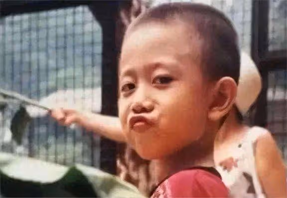 張一山凌晨發文宣告,全新「身份」曝光,已經走上另一條輝煌大道