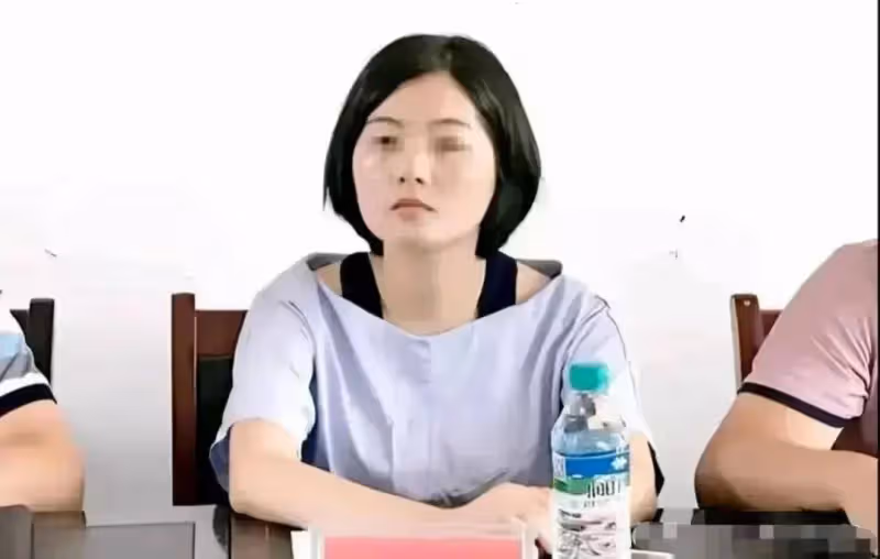 李佩霞結束留置還剩10天, 毛奇獸性再添新證據 ,李父遇貴人相助!