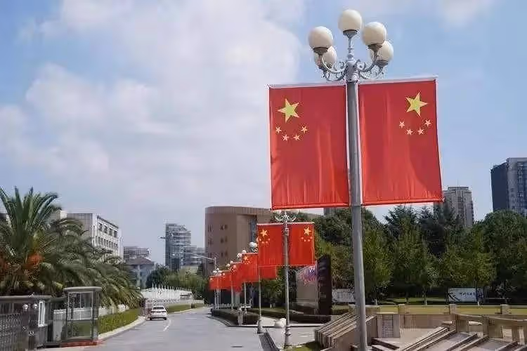 安徽男子全家入加拿大國籍,回國後發現戶口沒了,竟將派出所告到法院