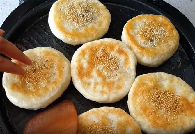 為什麼你做的餅很硬,關鍵在這2步,掌握這個方法,柔軟又蓬鬆
