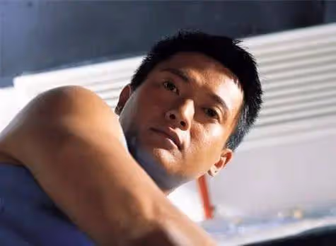 被封人渣稱號!TVB前知名小生來內地突變情感主播卻遭網友狠批:活該被劈腿