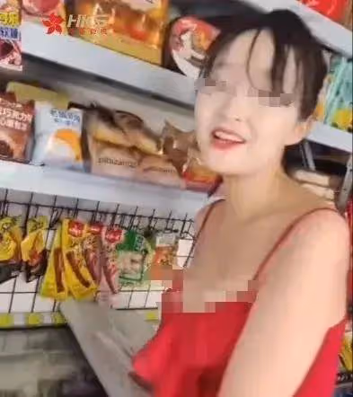 杭州性感老闆娘傷心大哭,有人上門欺負她,還動手打人,報警處理
