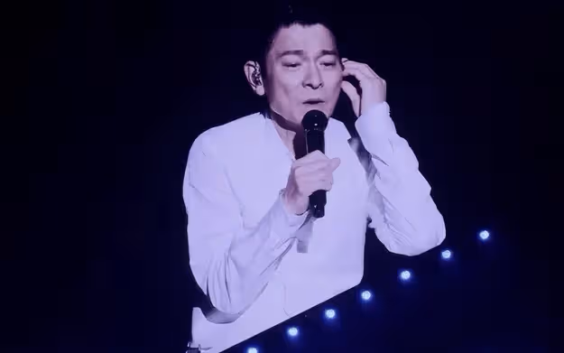 當62歲劉德華被批開演唱會瘋狂斂財,才知刀郎說的話都是對的!