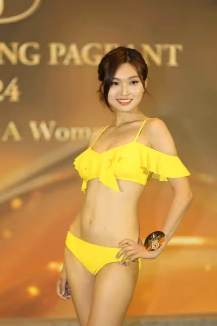 脫胎換骨!15位候選港姐穿比基尼亮相!顏值身材大變樣,哪個最有潛力?