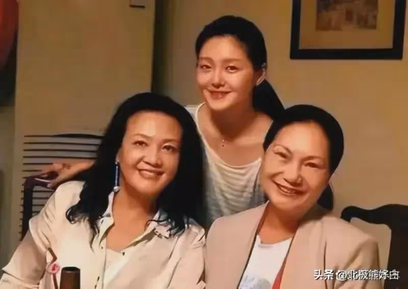 原來是母女合謀!大S在北京起訴張蘭,S媽下場公開侮辱張蘭