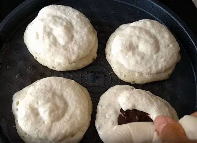 發麵豆沙餅最簡單做法,不擀麵不揉面,擠一擠,轉一轉,香甜柔軟