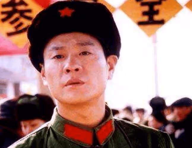 善惡終有報!拋妻棄子娶三線女星的連奕名,如今活成了一個笑話