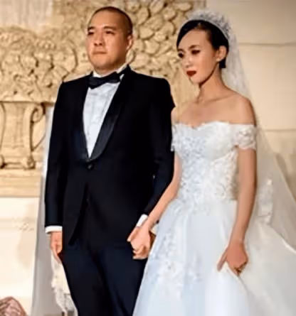 扇老婆巴掌,罵親兒子丑,又一老戲骨人設崩塌,他憑什麼被誇真男人?