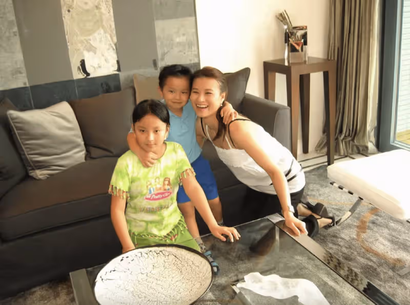 恭喜!TVB老戲骨突然宣布當外婆,女兒秘密結婚後生女