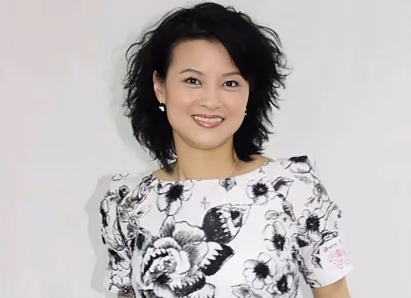 恭喜!TVB老戲骨突然宣布當外婆,女兒秘密結婚後生女