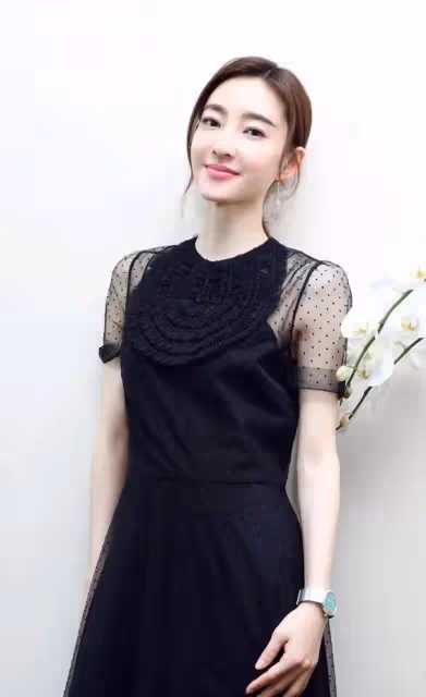 王麗坤:不靠濃妝艷抹的素顏女神,演技與氣質齊飛,低調實力派如何征服觀眾