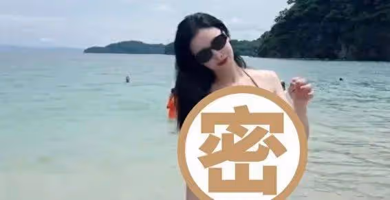 43歲張萌海灘比基尼照引爆網絡,她的3個保養秘訣竟然是...